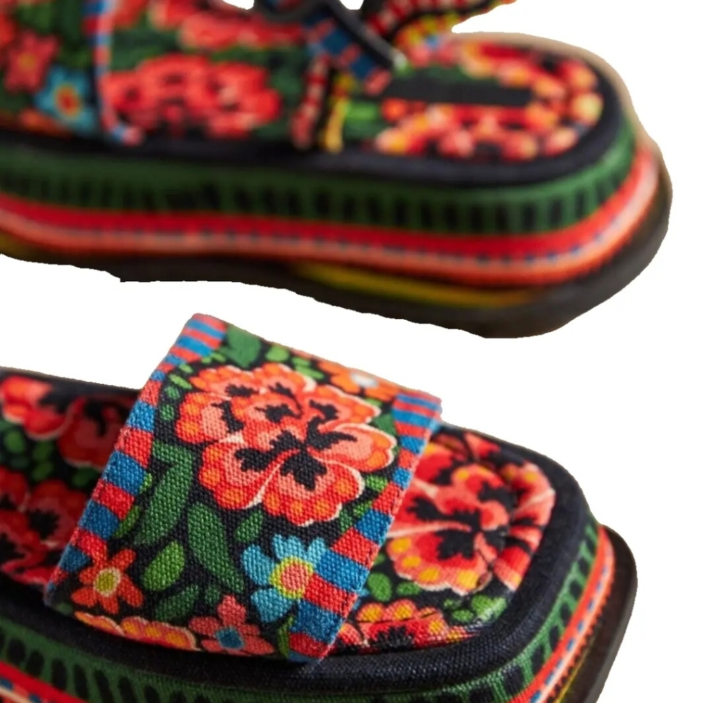 Farm Rio Sandals - Picture 5 of 5